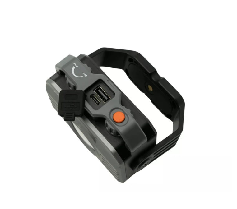 Fenix CL28R Outdoor Lantern | Multifunctional Rechargeable Lantern
