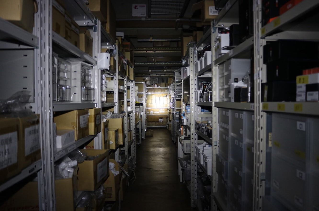 Acebeam E10 EDC flashlight with white LED