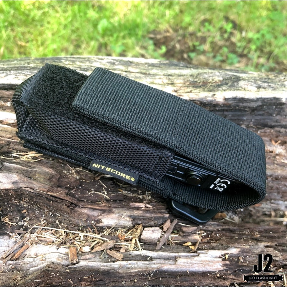 Nitecore P18 Unibody Die-cast Futuristic Tactical Flashlight - 1800 Lumen + Nitecore UI1 USB charger