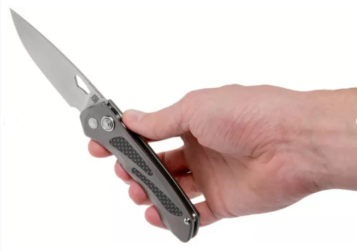 Real Steel Knives 2017 Griffin Titanium handle Carbon fibre RS9311